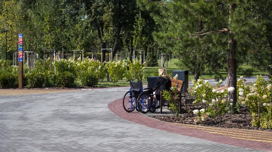 Accessibility at Oblonsky Island in Kyiv